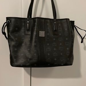 MCM Liz Reversible Medium Tote Black